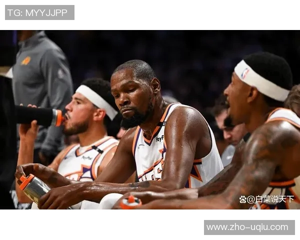 布克与太阳队谈判两年15亿续约合同引发球迷热议